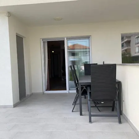 Apartment Leon Makarska Exterior photo