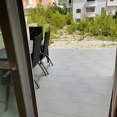 Apartment Leon Makarska Exterior photo